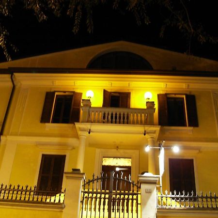 سولمونا B&B Santa Chiara المظهر الخارجي الصورة