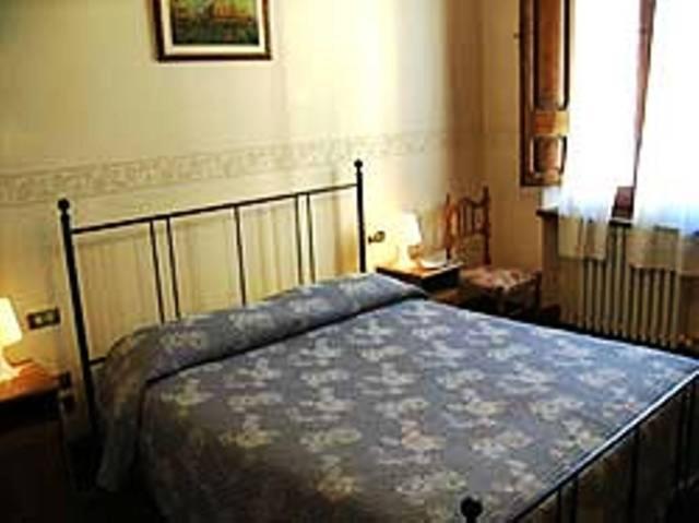 سولمونا B&B Santa Chiara المظهر الخارجي الصورة