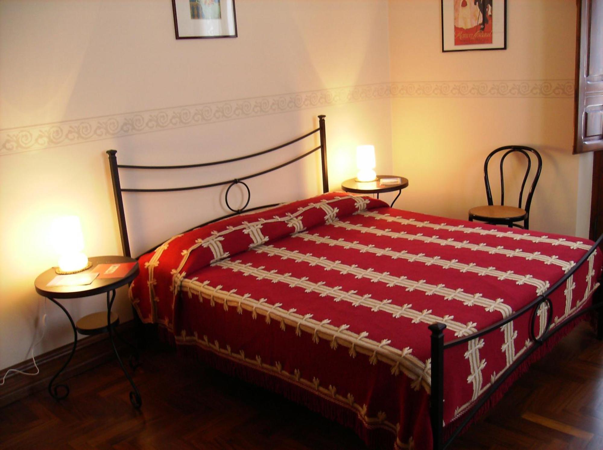 سولمونا B&B Santa Chiara المظهر الخارجي الصورة